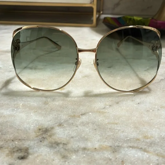 Gucci sunglasses GG0225S - Picture 16 of 17